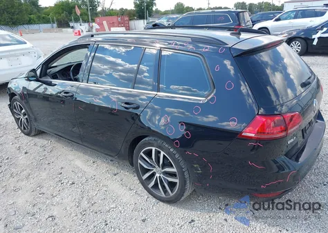 2016 Volkswagen Golf Sportwagen Tsi Limited Edition z USA, uszkodzony, nr VIN 3VWC17AU7GM519412